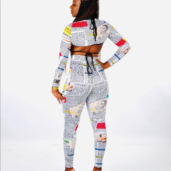 Newspaper Print 3 piece set - Picture 2 of 3